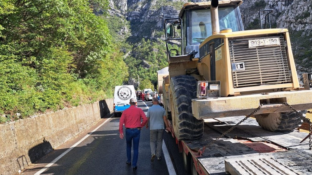 Katastrofalno stanje u Jablanici, prometna infrastruktura u kolapsu (VIDEO)